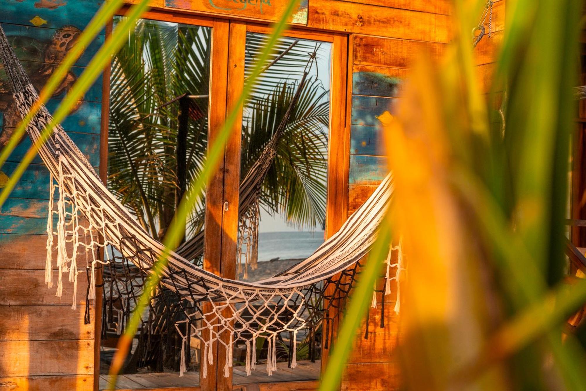 The Mompe Beach Hostal La Poza Exteriör bild
